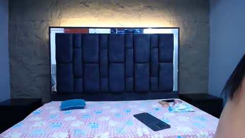 sennamars202cl online show from November 2, 2:50 pm