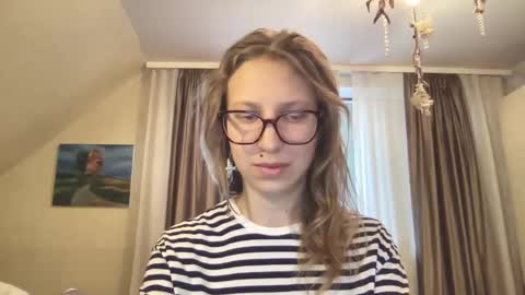 senseinner online show from October 24, 8:37 am