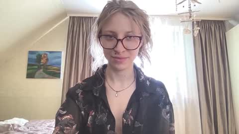 senseinner online show from September 24, 12:34 pm