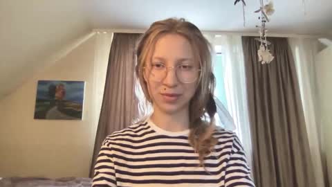 senseinner online show from October 10, 6:52 am