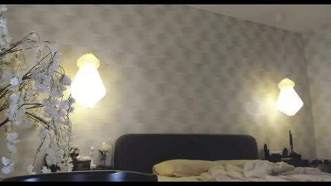 Gia online show from December 8, 8:30 am