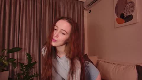 Snapshot of sensual_moments chatting on September 9, 2:55 am Lina or LiaLi online show from September 9, 2:55 am