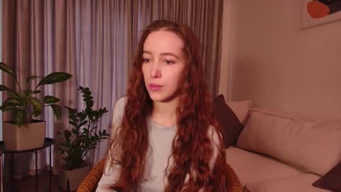 Snapshot of sensual_moments chatting on September 11, 7:20 am Lina or LiaLi online show from September 11, 7:20 am