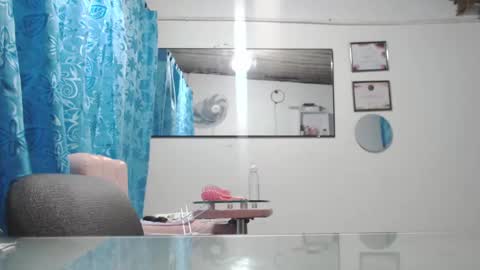 I am Hellen online show from September 17, 1:31 am