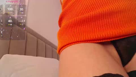 Snapshot of sensualberry chatting on February 21, 9:24 am sensualberry online show from February 21, 9:24 am
