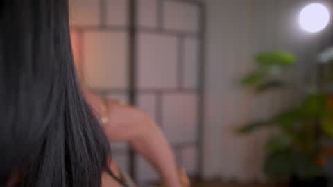 Snapshot of sensualcherry_ chatting on February 12, 1:41 am Maria- OF sensual bee online show from February 12, 1:41 am