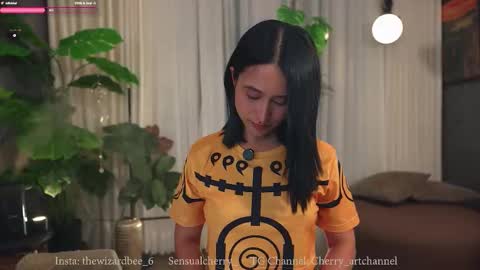 Maria- OF sensual bee online show from October 15, 12:14 am