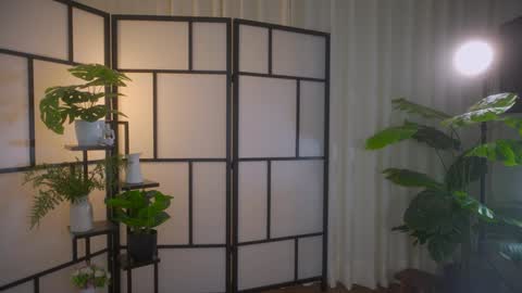 Snapshot of sensualcherry_ chatting on January 22, 1:20 am Maria- OF sensual bee online show from January 22, 1:20 am