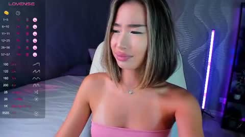 Kiki online show from July 15, 3:49 pm