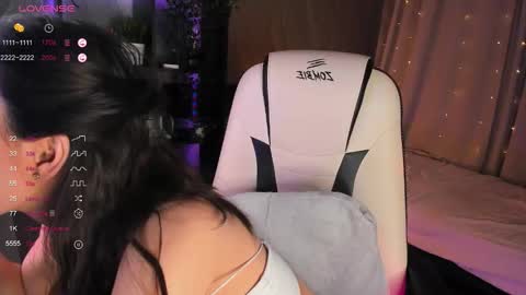 Kiki online show from October 10, 2:45 pm