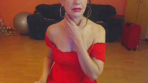 sensualmyra online show from May 23, 12:12 pm