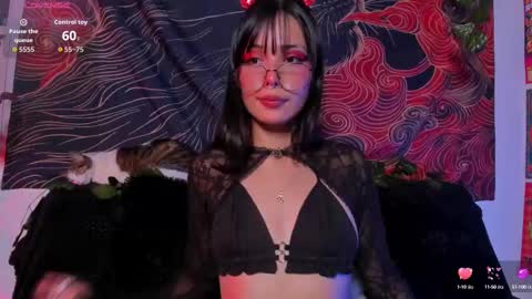 Snapshot of seraphine_hell chatting on September 13, 4:26 am seraphine online show from September 13, 4:26 am