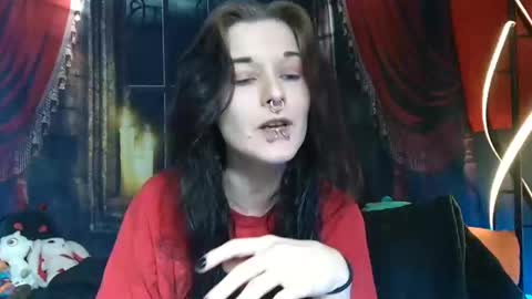 Snapshot of seraphinmunster chatting on December 26, 5:30 pm Seraphin Munster online show from December 26, 5:30 pm