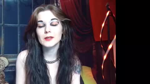 Snapshot of seraphinmunster chatting on February 5, 5:53 pm Seraphin Munster online show from February 5, 5:53 pm