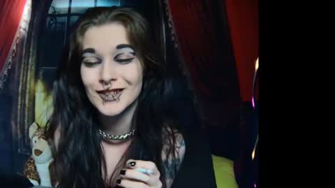 Snapshot of seraphinmunster chatting on February 4, 6:06 pm Seraphin Munster online show from February 4, 6:06 pm