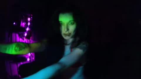 Snapshot of seraphinmunster chatting on September 20, 11:19 pm Seraphin Munster online show from September 20, 11:19 pm