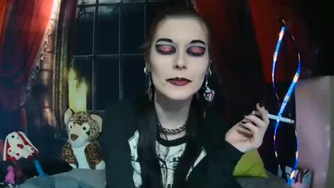 Snapshot of seraphinmunster chatting on February 13, 6:59 pm Seraphin Munster online show from February 13, 6:59 pm