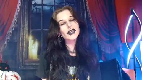 Snapshot of seraphinmunster chatting on December 21, 12:09 am Seraphin Munster online show from December 21, 12:09 am