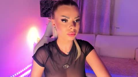 Ana online show from October 15, 6:53 pm