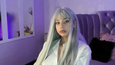 Snapshot of seren_bleck chatting on September 17, 3:21 am Seren Follow me online show from September 17, 3:21 am