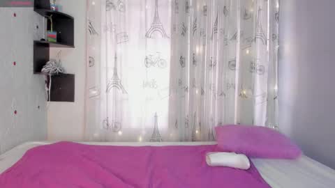 Serena  online show from December 22, 12:01 pm