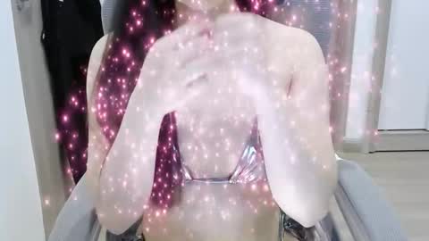 Lina online show from April 14, 3:26 pm