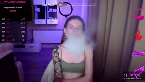 serenamilss online show from February 7, 9:15 pm