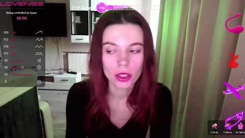 serenamilss online show from February 19, 7:06 am