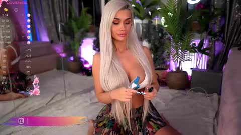 Snapshot of serene_sophiex chatting on March 11, 1:59 am Serene Sophiex online show from March 11, 1:59 am