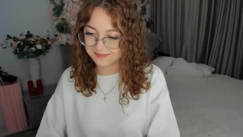 Ophelia online show from September 25, 4:58 pm