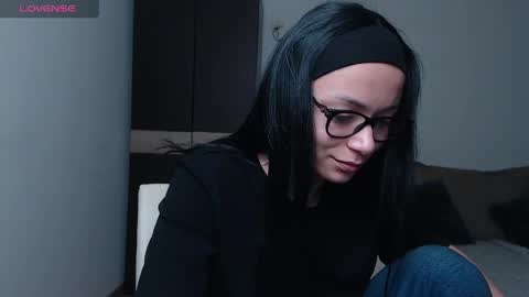 SereneSophi online show from April 6, 3:37 am