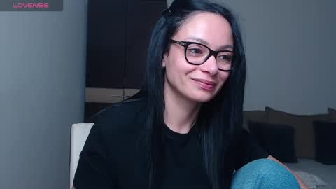 SereneSophi online show from March 15, 4:17 am