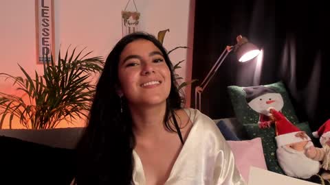 Snapshot of serenity_day chatting on December 10, 11:19 pm Serenity online show from December 10, 11:19 pm