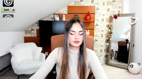 serenlys online show from October 25, 9:08 am