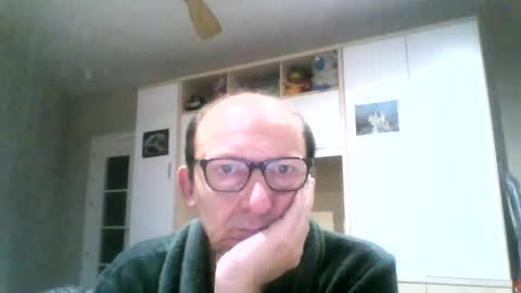 Snapshot of serrano49 chatting on January 6, 3:31 am serrano49 online show from January 6, 3:31 am