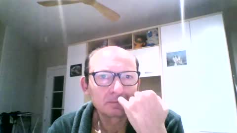 Snapshot of serrano49 chatting on January 22, 5:05 am serrano49 online show from January 22, 5:05 am