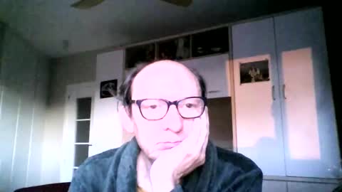 Snapshot of serrano49 chatting on December 4, 7:11 am serrano49 online show from December 4, 7:11 am