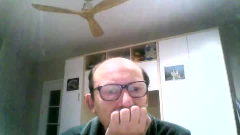 Snapshot of serrano49 chatting on January 7, 3:24 am serrano49 online show from January 7, 3:24 am