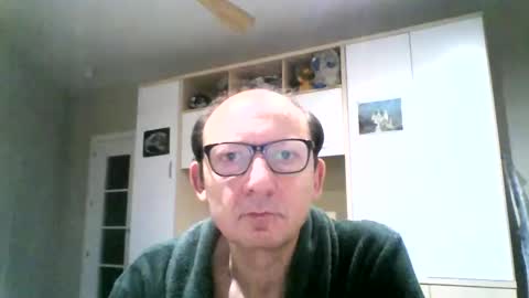 Snapshot of serrano49 chatting on March 10, 3:23 am serrano49 online show from March 10, 3:23 am