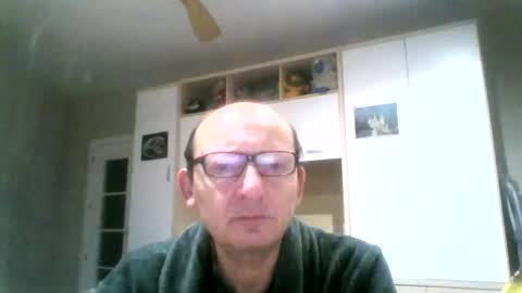 Snapshot of serrano49 chatting on January 5, 3:43 am serrano49 online show from January 5, 3:43 am