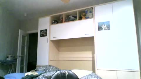 Snapshot of serrano49 chatting on March 3, 6:35 pm serrano49 online show from March 3, 6:35 pm