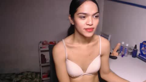 Bella online show from October 31, 3:01 pm