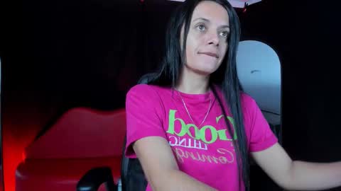 LUCERO online show from December 20, 5:14 am