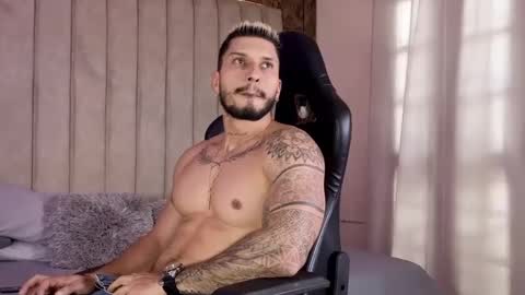 HEY IM SETH online show from January 30, 5:17 pm
