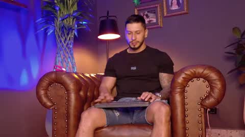 HEY IM SETH online show from October 13, 8:33 pm