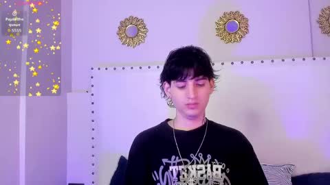 sett_and_gwen online show from April 19, 4:24 am