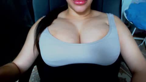 seu_cute online show from February 25, 8:11 pm