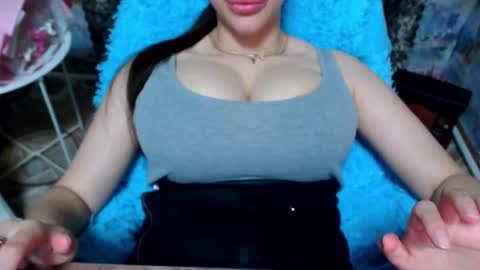 seu_cute online show from December 15, 6:59 pm