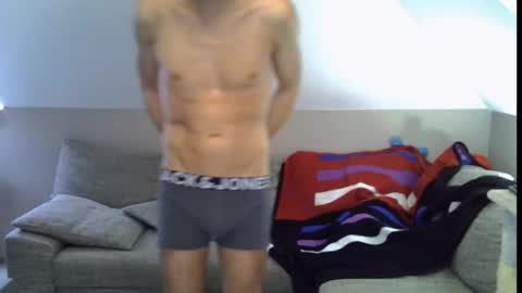 Seul07 online show from November 19, 1:54 pm