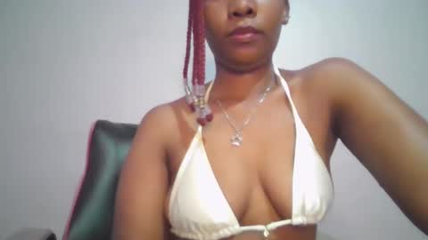 Maggie online show from March 3, 3:32 pm